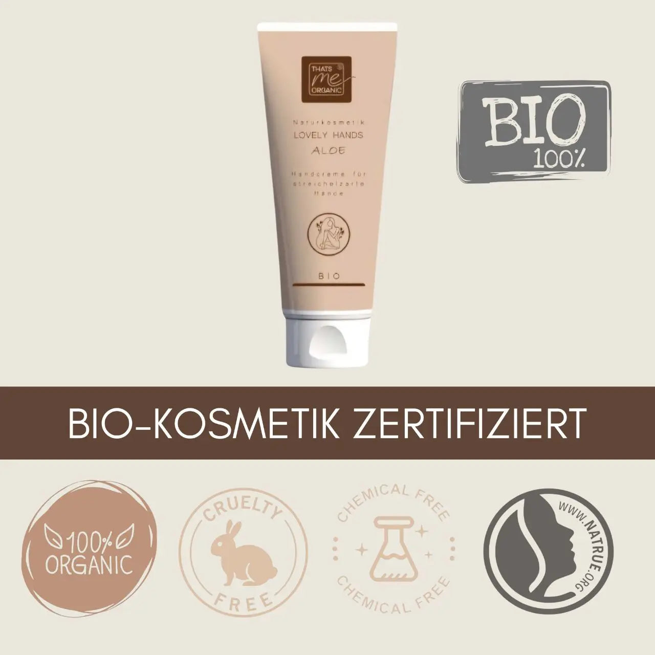 Beige Tube der Thats me Organic® aloe Handcreme mit der Aufschrift Bio-Naturkosmetik, mit Symbolen für biologisch, tierversuchsfrei, chemiefrei, zertifiziert natürlich und angereichert mit Hyaluron für zusätzliche Feuchtigkeit.