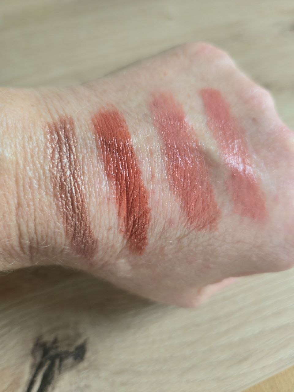 Luxury 3-in-1 Bio Lippenstift ohne Titandioxid | 4 Nuancen