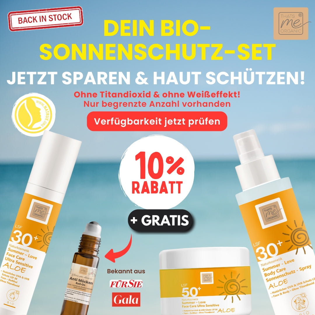 Thats me Organic® Bio Sonnenspray Set mit SPF 30+ & 50+, NATRUE-zertifiziert, vor Strandkulisse - jetzt 10% Rabatt sichern!.