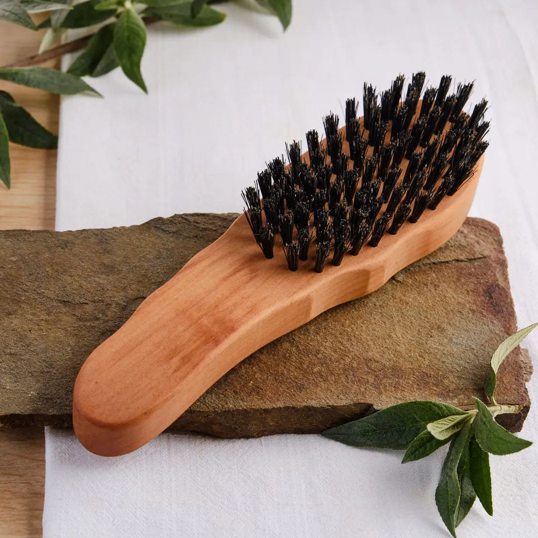 Echtholz Haarbürste mit Wildschweinborsten