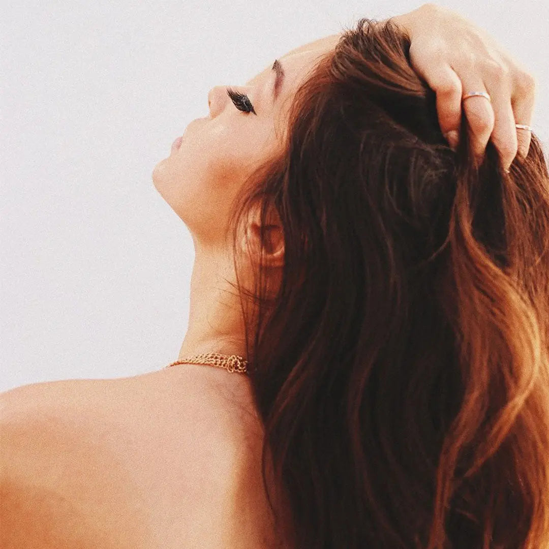 Profi-Haarbürste Tropfenform "Die Außergewöhnliche" aus Birnbaumholz & Wildschweinborste