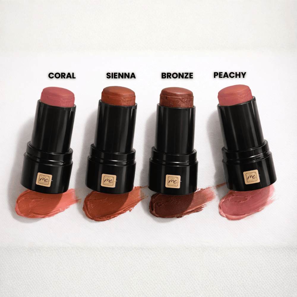 Farbübersicht der 3-in-1 Naturkosmetik Sticks in Coral, Sienna, Bronze und Peachy für Lippen, Wangen und Augen