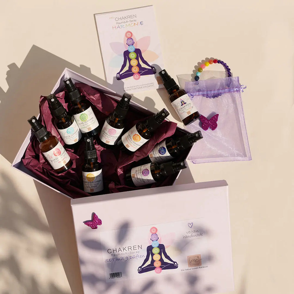 Chakra Aromatherapie Aura-, Raumduft-, Yoga- &  Meditationsspray Set in Geschenkbox + Chakra-Edelstein-Armband – für energetische Balance