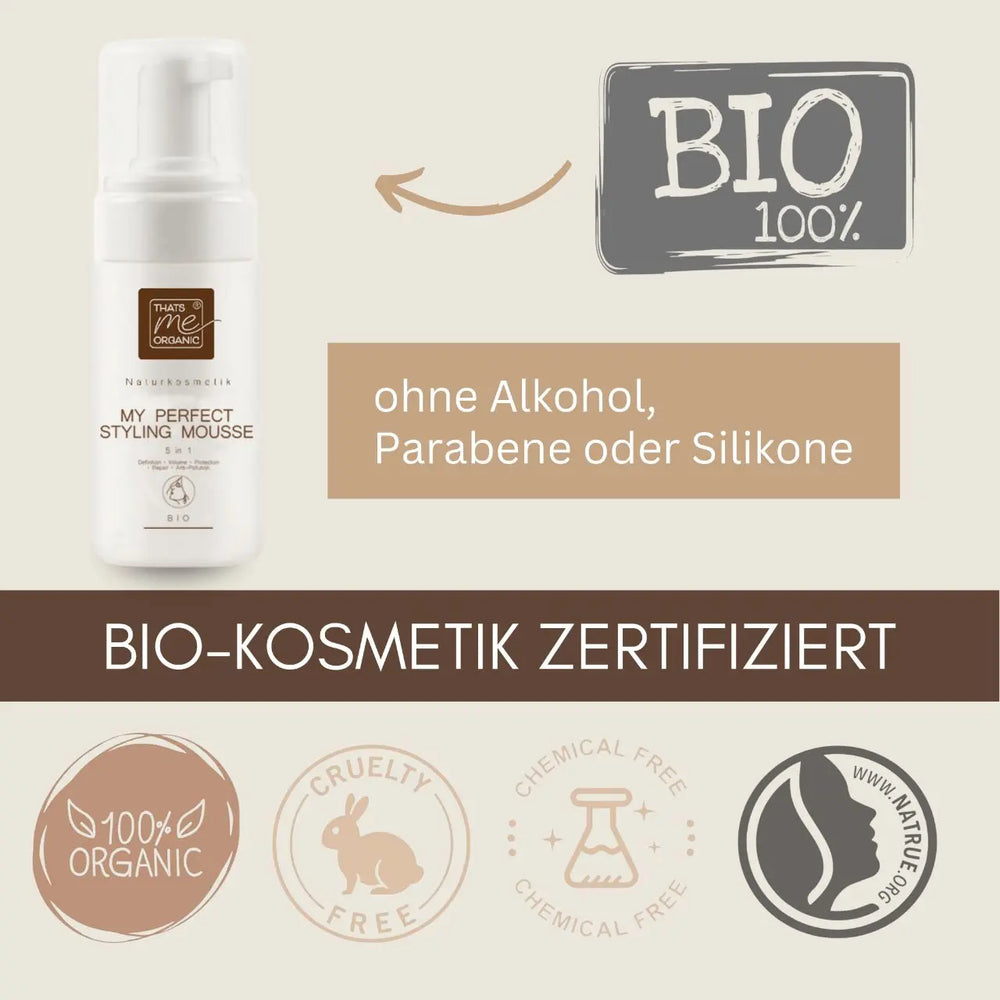 Eine Flasche Thats me Organic® Bio-Haarschaum Styling Mousse, hergestellt mit natürlichen Inhaltsstoffen und mit Symbolen für grausamkeitsfreie, chemikalienfreie und bio-zertifizierte Qualitäten versehen.