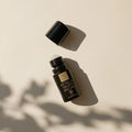 Sos-roller-thats-me-organic-mit-beigenem-hintergrund-im-sonnenlicht-bio-chemiefrei-
