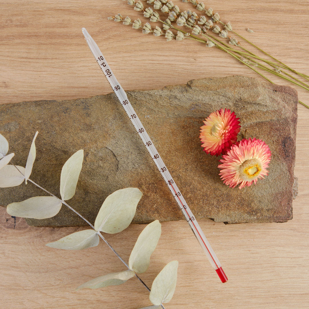 Professional thermometer measuring range from -10°C to +110°C ideal for herbal hair color or tea