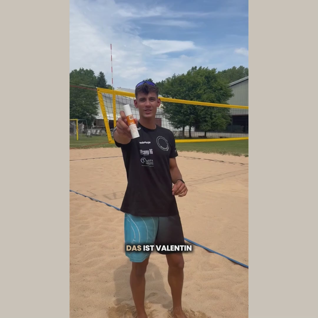 Valentin ist Profi-Volleyballer - dabei ist er ständig der prallen Sonne ausgesetzt. Valentin schwört auf die Thats me organic Sonnencremes - Qualität, die selbst Profis überzeugt!