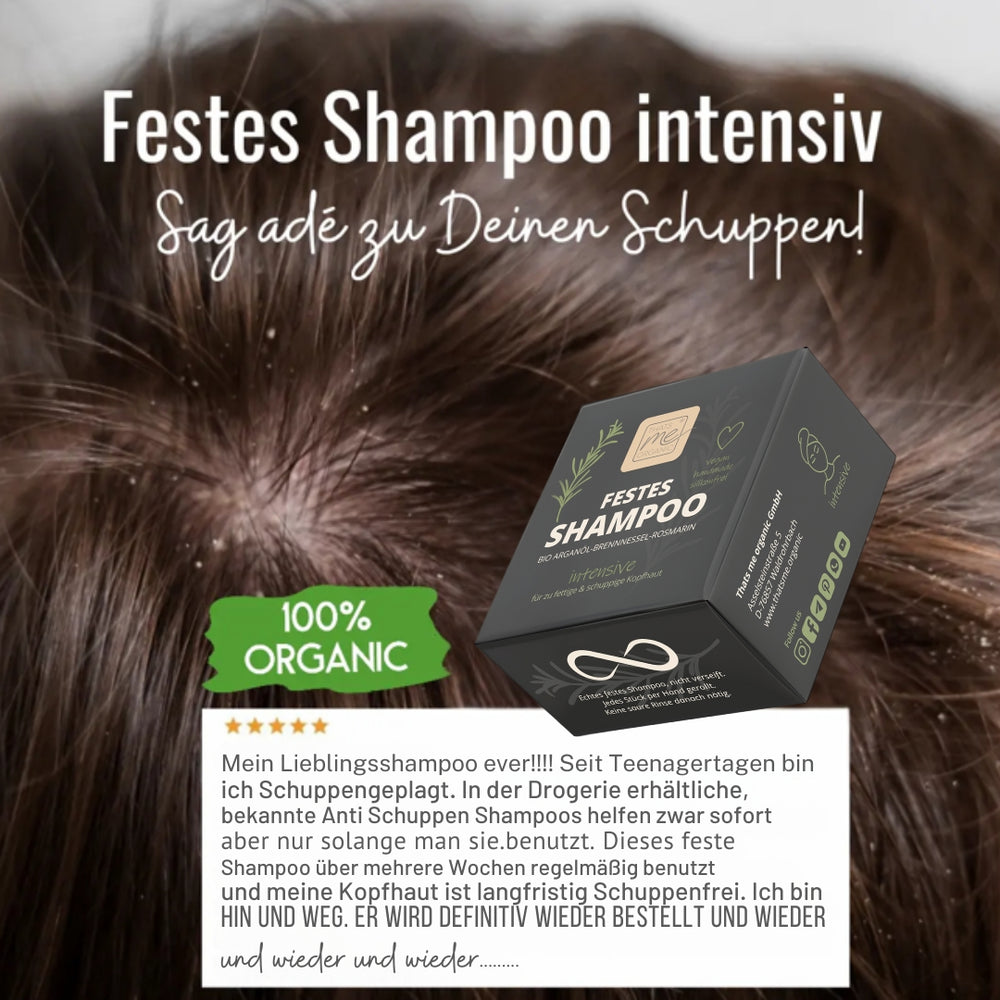 Eine Dose Thats me Organic® Aloe Vera Shampoo ruht auf braunem Haar, mit einem deutschen Text, der die Anti-Schuppen-Wirkung und die sanfte Pflege der Kopfhaut hervorhebt.