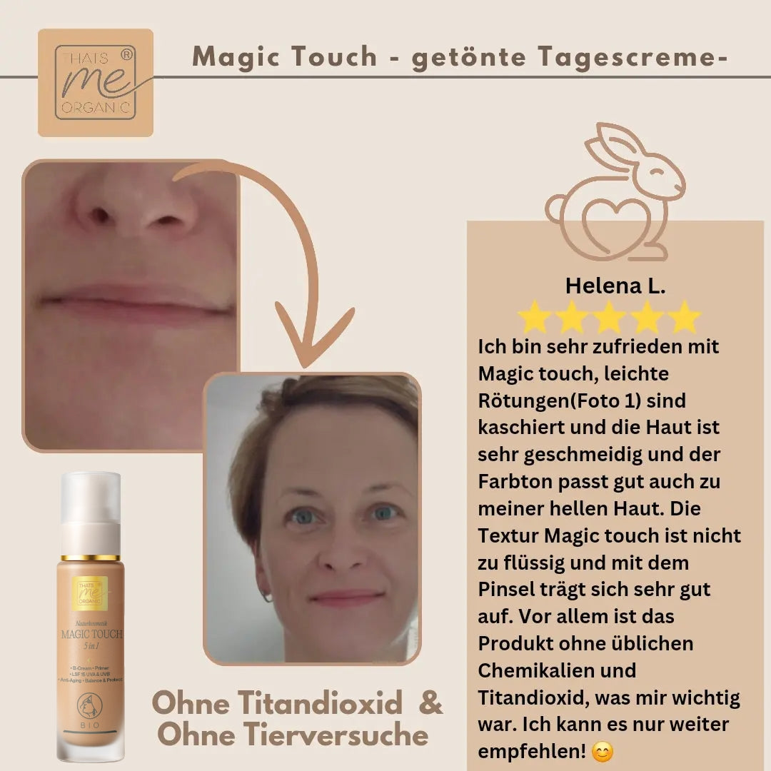 Beigefarbene Anzeige für die Thats me Organic® Magic Touch getönte Tagescreme, die Vorher-Nachher-Fotos und eine deutsche Kundenrezension zeigt und die Vorteile von Bio-Naturkosmetik und Slow Aging hervorhebt.