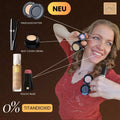 Model zeigt Make up Look mit Peachy Nude Stick, Foundation, Mascara, Einzellidschatten und Silky Cover Cream ohne Titandioxid