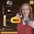 Model zeigt Make up Look mit Peachy Nude Stick, Foundation, Mascara, Einzellidschatten und Silky Cover Cream ohne Titandioxid