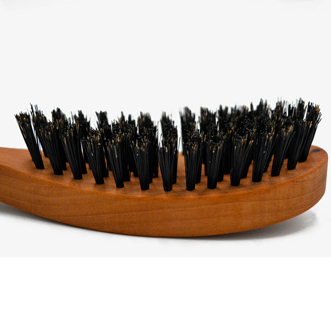 Spazzola professionale forma classica “La collaudata” in legno di pero e setole di cinghiale